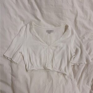 pull and bear white top
